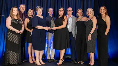 Photo of City of Niagara Falls Canada team accepting MSDO Award.